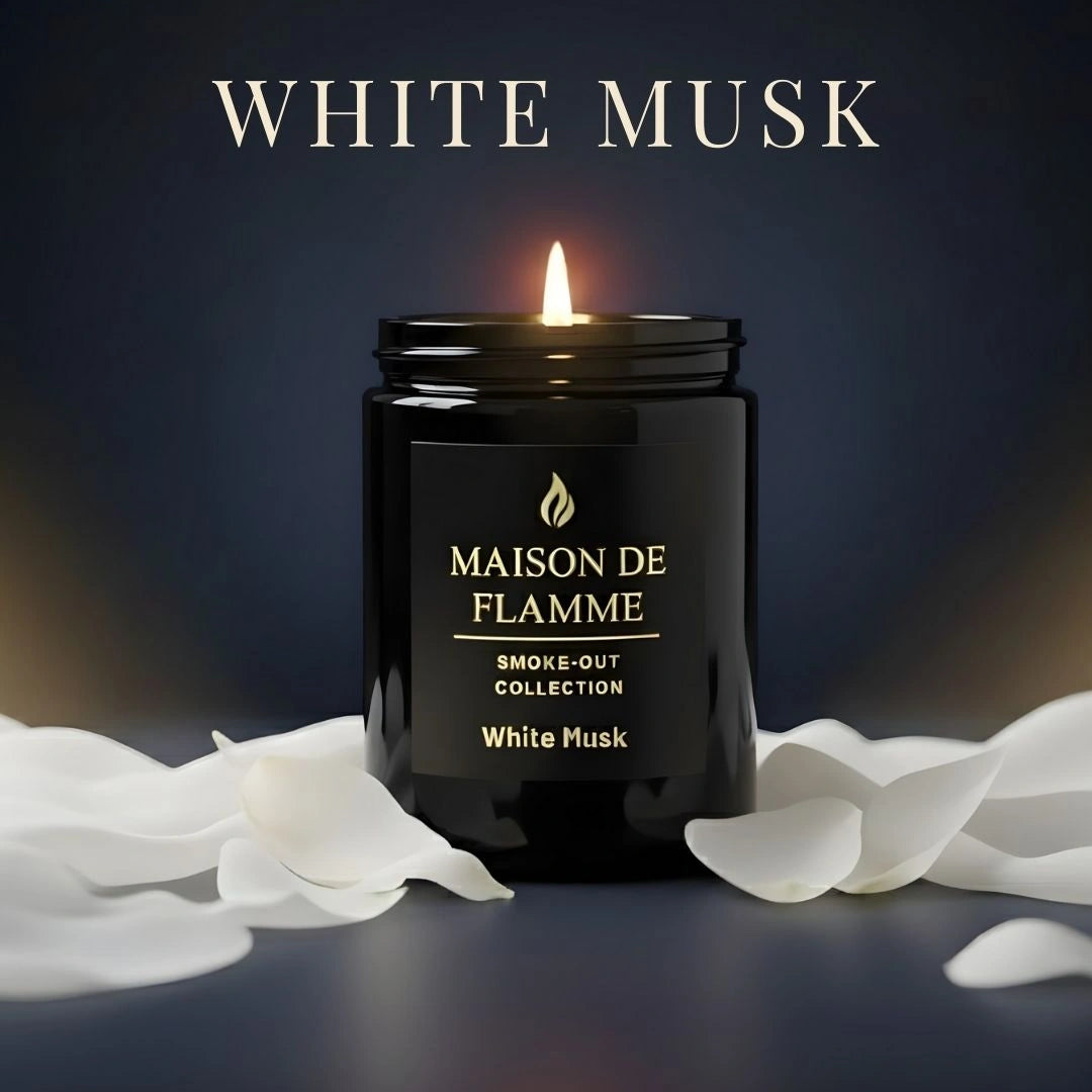 Black White Musk candle with rose petals — clean floral musk fragrance notes.